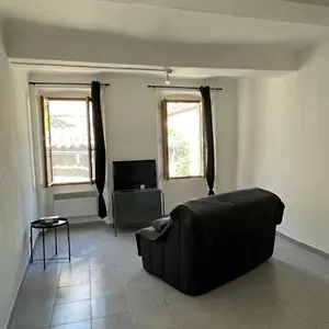 Joli Au Coeur Du Village Lorgues