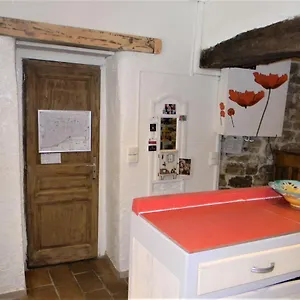 Atypique-ancienne Grange De 48 M² Lorgues