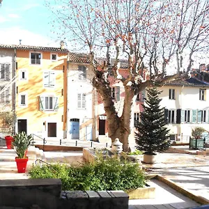 Entre Saint-tropez Et Les Gorges Du Verdon. Lorgues